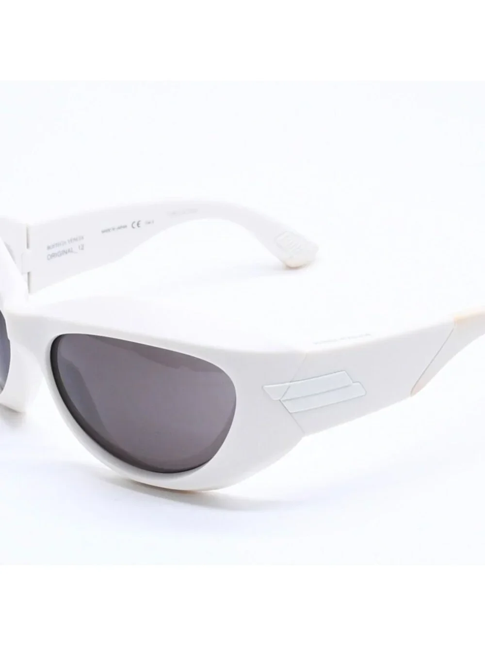 Bottega Veneta Shield Sunglasses Eyewear 63 Acetate White